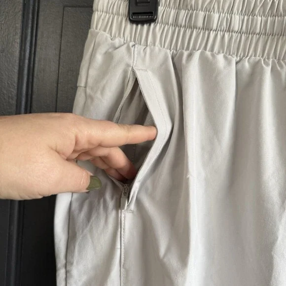 Apana Women's Light Gray Active 7/8 Length Pull-On Athleisure Pants Size Large - Picture 3 of 9